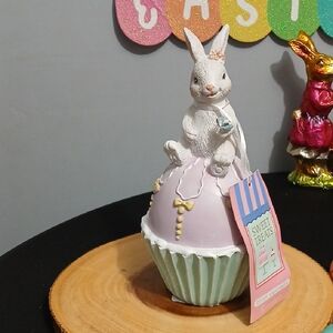 Charming Easter Bunny Cupcake Decoration - White and Lavender NWT